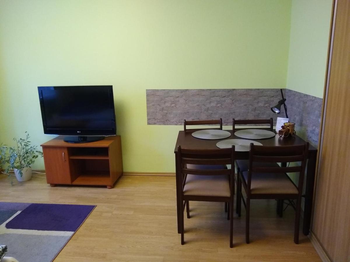 Regina Apartment